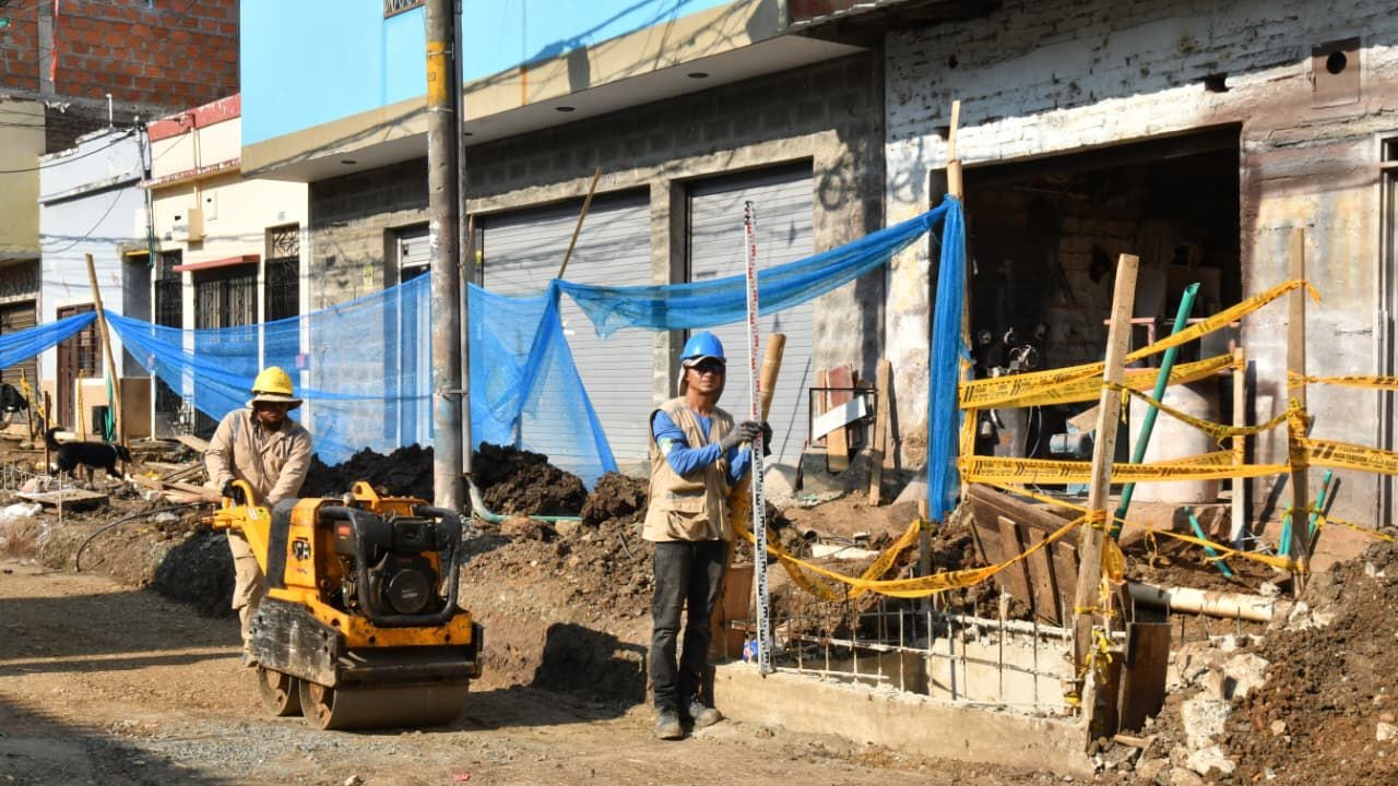 Alcalde Alejandro Eder y Taliana Vargas recorrieron las obras de renovación del barrio Obrero: así avanza el proyecto