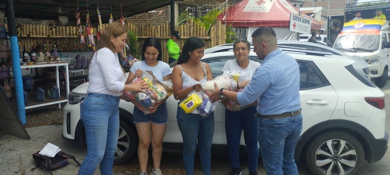 Trabajadores y colaboradores de CEO participan activamente en la jornada de solidaridad, aportando vehículos, capacidad logística y horas de voluntariado para garantizar que la ayuda humanitaria llegue a las comunidades afectadas en el occidente del país.