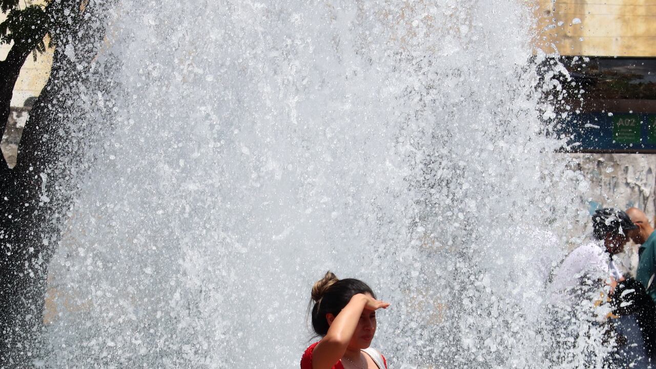 OLA DE CALOR EN CALI CON TEMPERATURAS QUE SUPERAN LOS 32 GRAOD SCENTÍGRADOS Y ALTA RADIACIÓN SOLAR