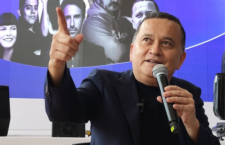El maestro de la salsa bonaverense regresa al país para compartir los resultados de su reciente paso por Europa.