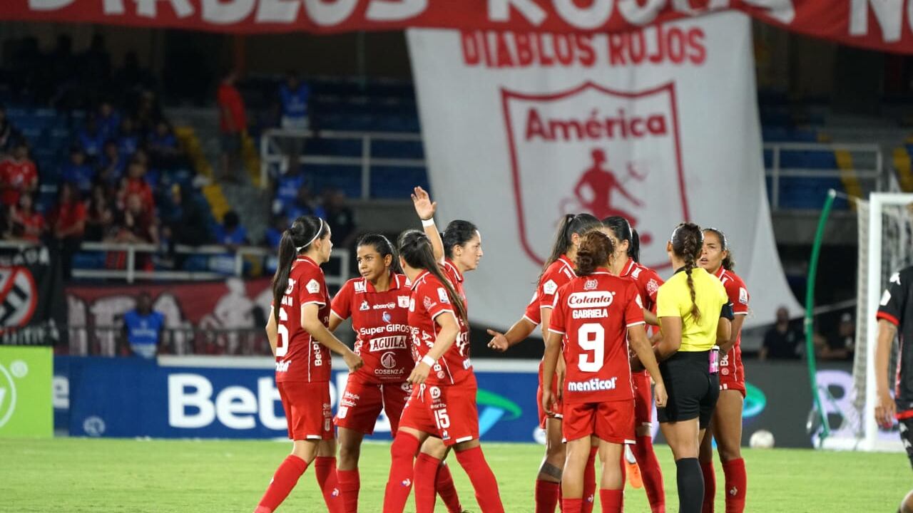 América y Santa fe disputan el partido de vuelta de la final del torneo femenino primer semestre 2023 estadio Pascual Guerrero