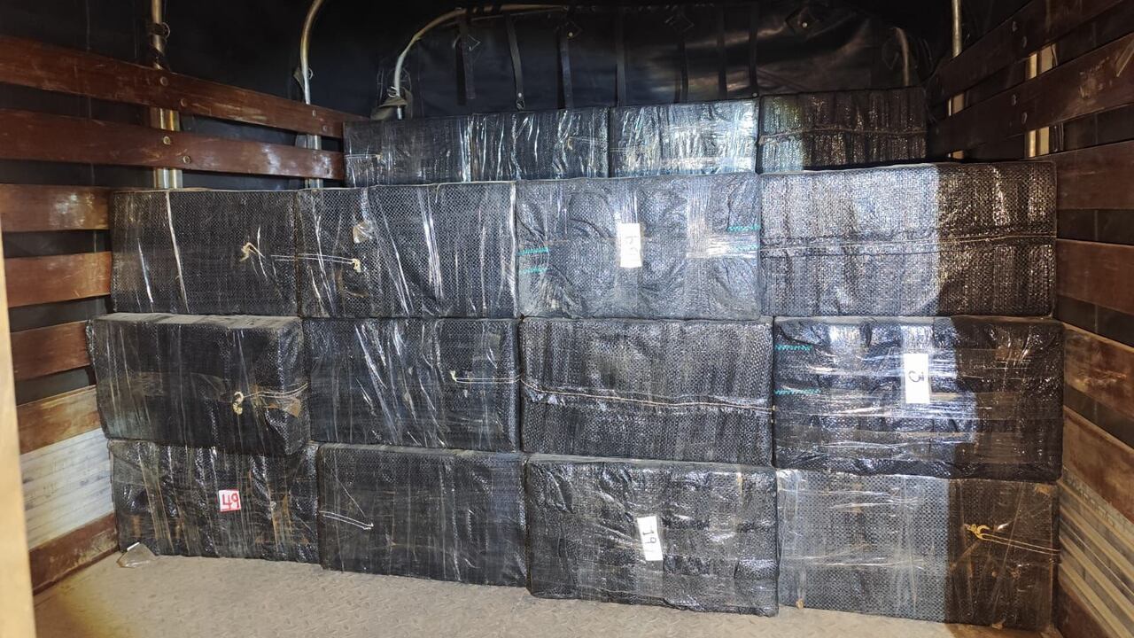 El cargamento era movilizado en un vehículo tipo camión por la zona rural del municipio de Santander de Quilichao, Cauca.