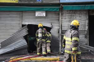 Incendio en el centro comercial el tesoro en Cali