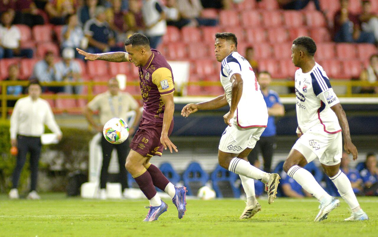 Imagen del partido entre Deportes Tolima e Independiente Medellín por la fecha 2 del Grupo A de los cuadrangulares semifinales.