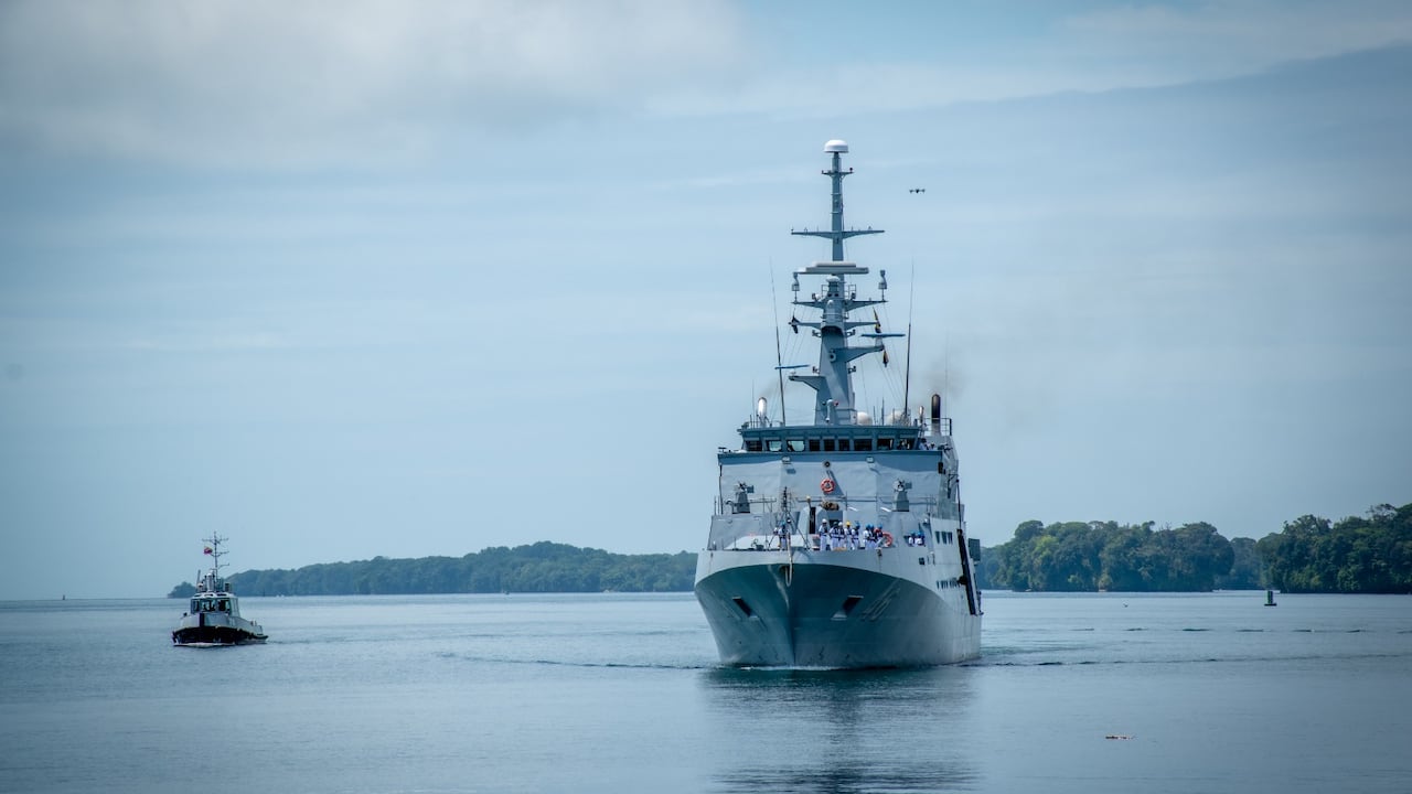 La unidad naval navegó desde Cartagena y ahora operará bajo el mando de la Fuerza Naval del Pacífico.