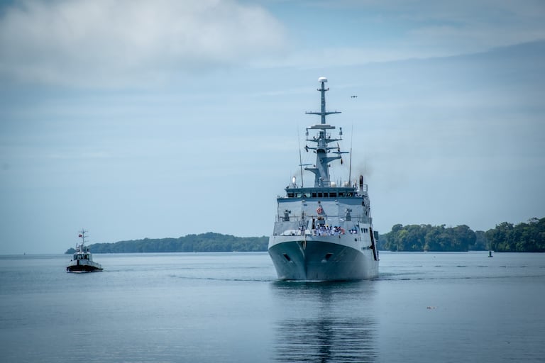 La unidad naval navegó desde Cartagena y ahora operará bajo el mando de la Fuerza Naval del Pacífico.
