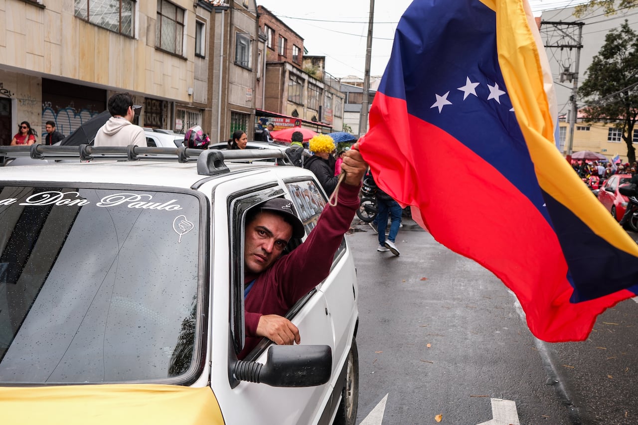 Votaciones en Bogotá de ciudadanos venezolanos para Presidente