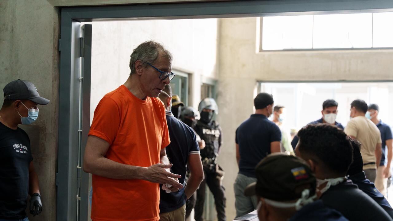Exvicepresidente Glas, entre los 300 presos trasladados a cárcel de máxima seguridad, en Ecuador