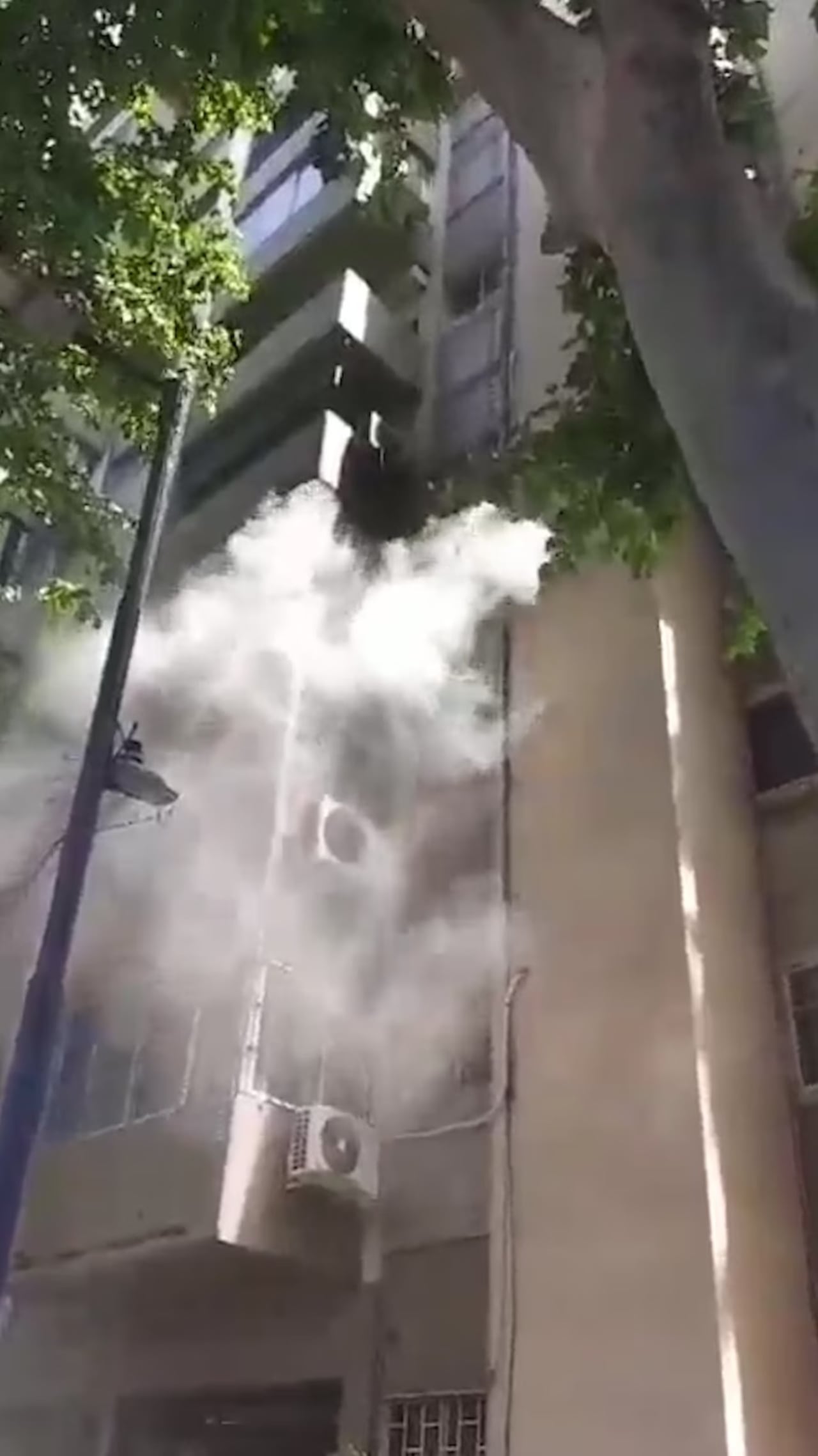 Incendio en edificio de Buenos Aires más de 20 personas heridas.