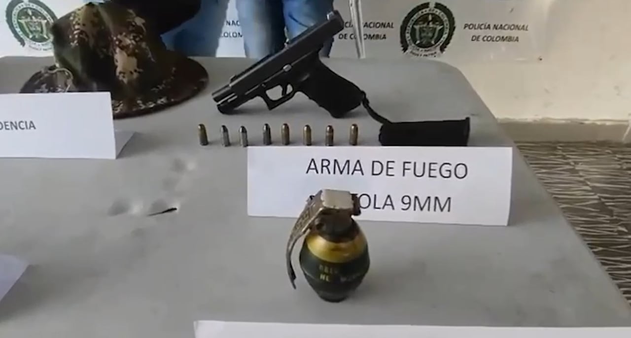 Tres presuntos integrantes del Frente 57 Yaír Bermúdez fueron capturados durante un allanamiento en la zona rural de Sevilla, Valle del Cauca.