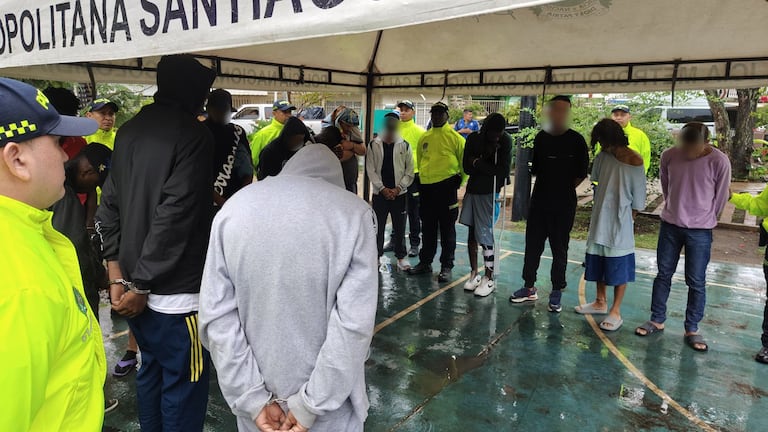 Policía desarticula dos bandas de microtráfico en operativos simultáneos en Cali