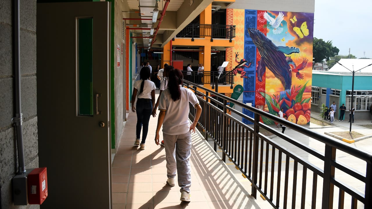 Experto urge transformar la educación colombiana para el siglo XXI