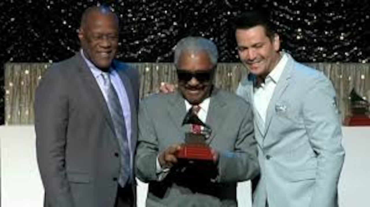 El Gran Combo de Puerto Rico fue galardonado por la Academia Latina de Grabación con la entrega del Premio a la Excelencia Musical 2015.