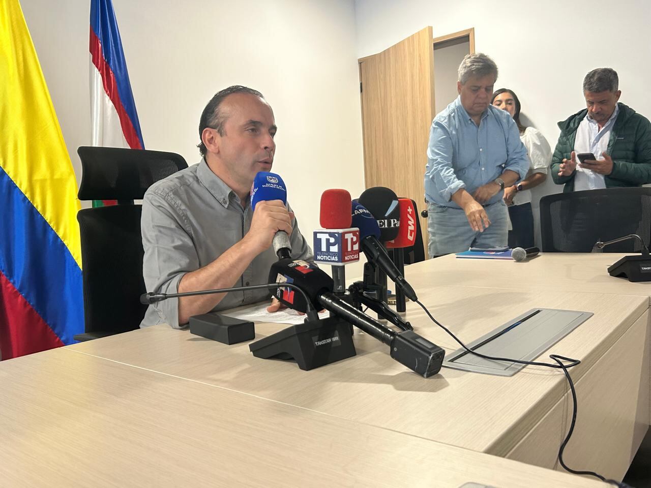Alejandro Eder, mandatario local, solicitó formalmente a los organismos de control frenar la convocatoria de nuevos operadores de aseo.