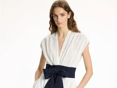 La propuesta de Carolina Herrera: menos es más, pero con un detalle que sobresalga en el look.