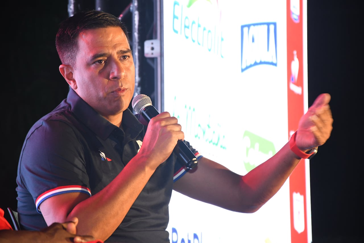 Cesar Farías, nuevo técnico del América de Cali