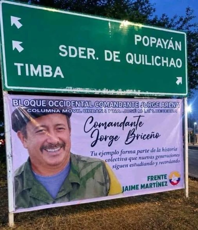 Pancartas atribuidas a las disidencias de las Farc fueron instaladas en inmediaciones del puente Galíndez, sobre la vía Panamericana.