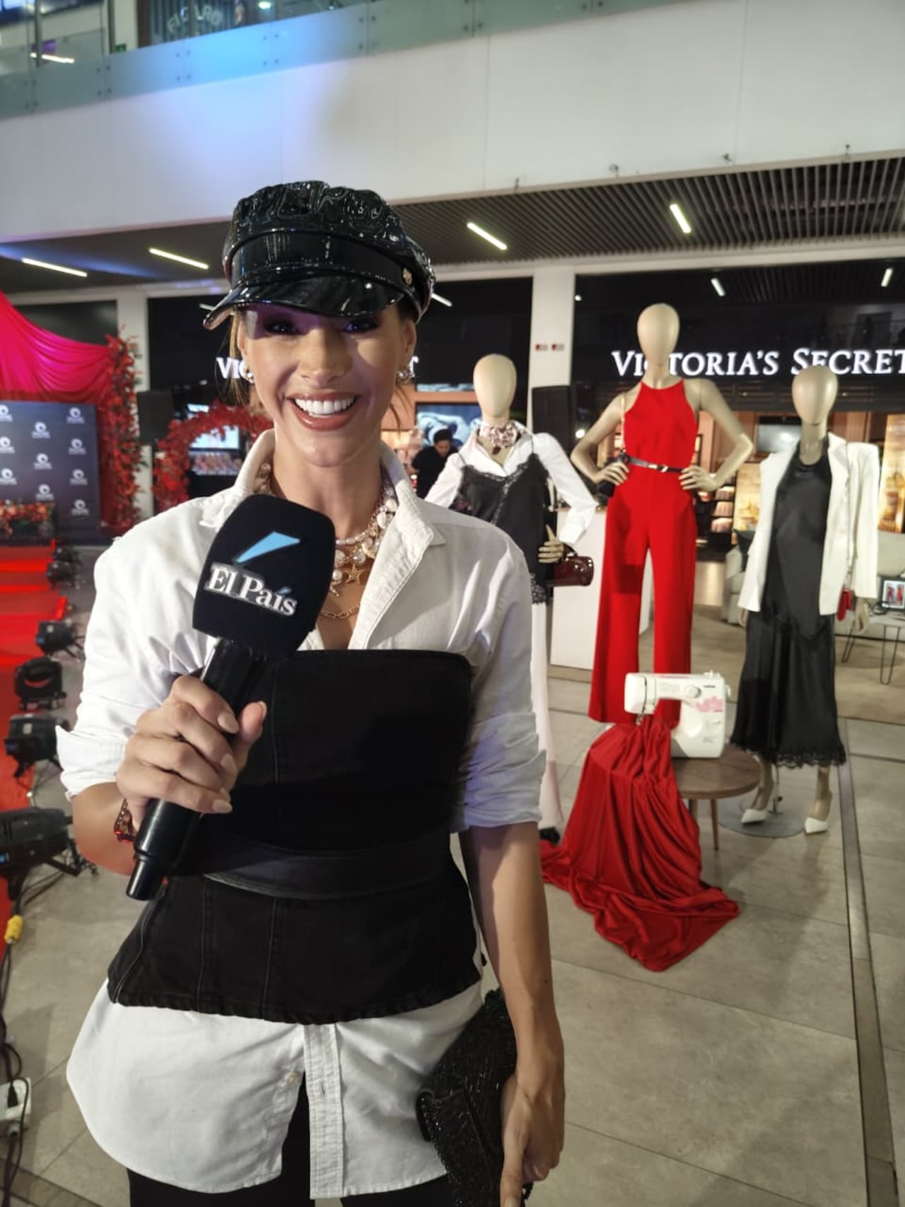 Andy Sachs también estuvo invitada a la premier.