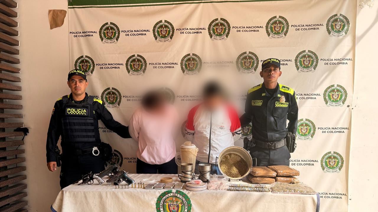 Operativo de la Policía Metropolitana Santiago de Cali permitió la captura de dos presuntos expendedores de droga en el municipio de Yumbo, Valle del Cauca.