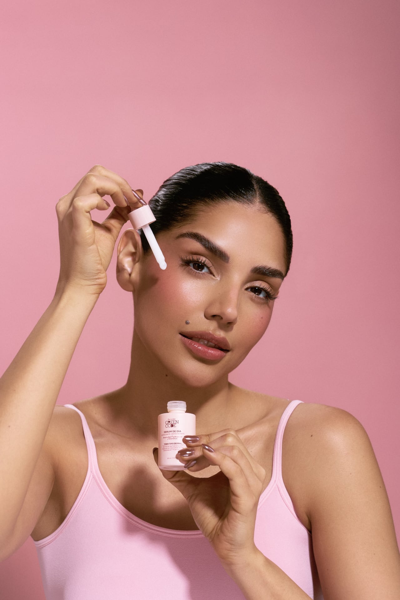 El café en la cosmética cumple múltiples beneficios, entre ellos, el ser un fantástico antioxidante.