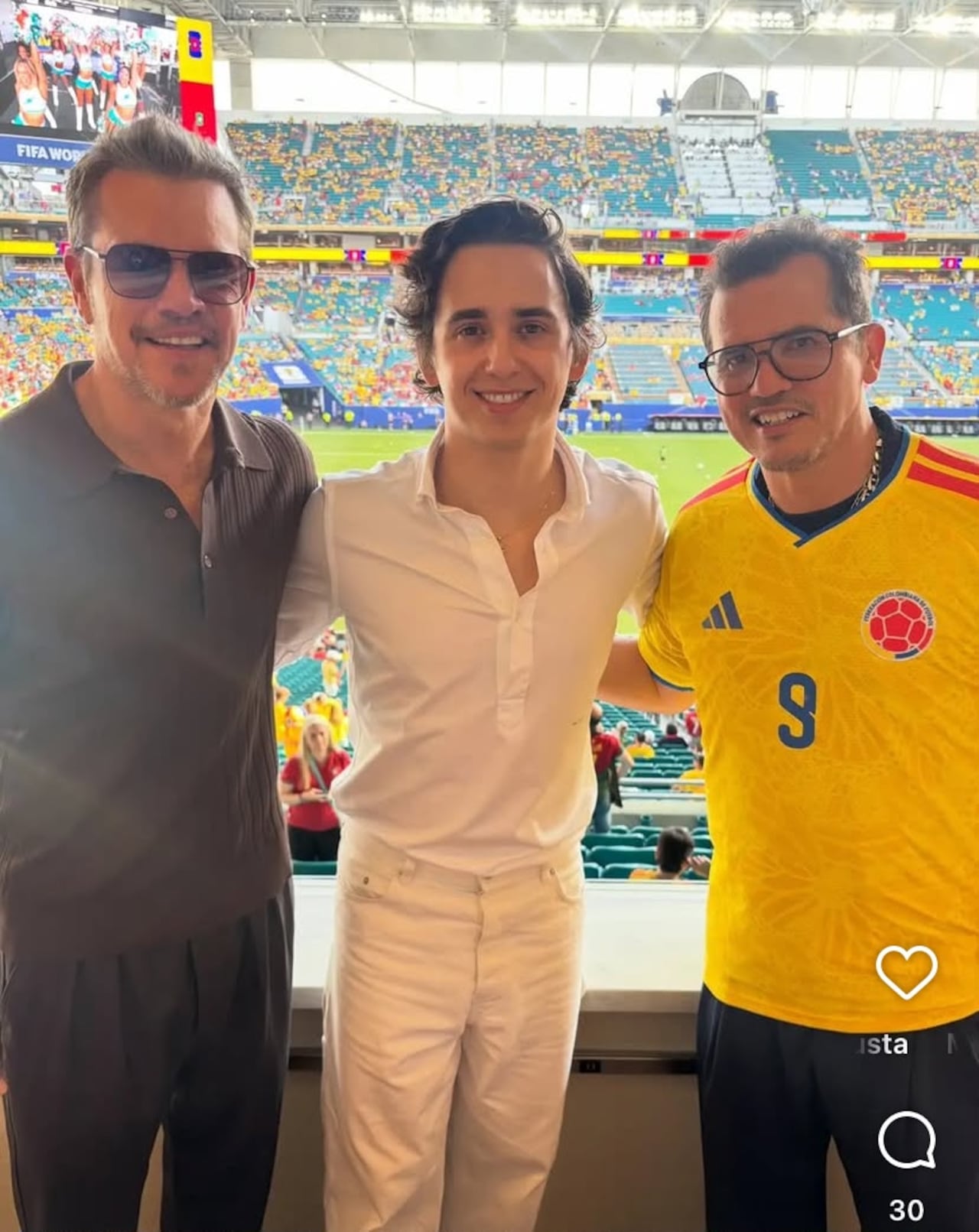Matt Damon estuvo acompañado por John Leguizamo, en el partido de la Selección Colombia contra Portugal.