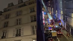 En París, se derrumbó un quinto piso tras una fiesta en el lugar; autoridades investigan las causas del incidente.