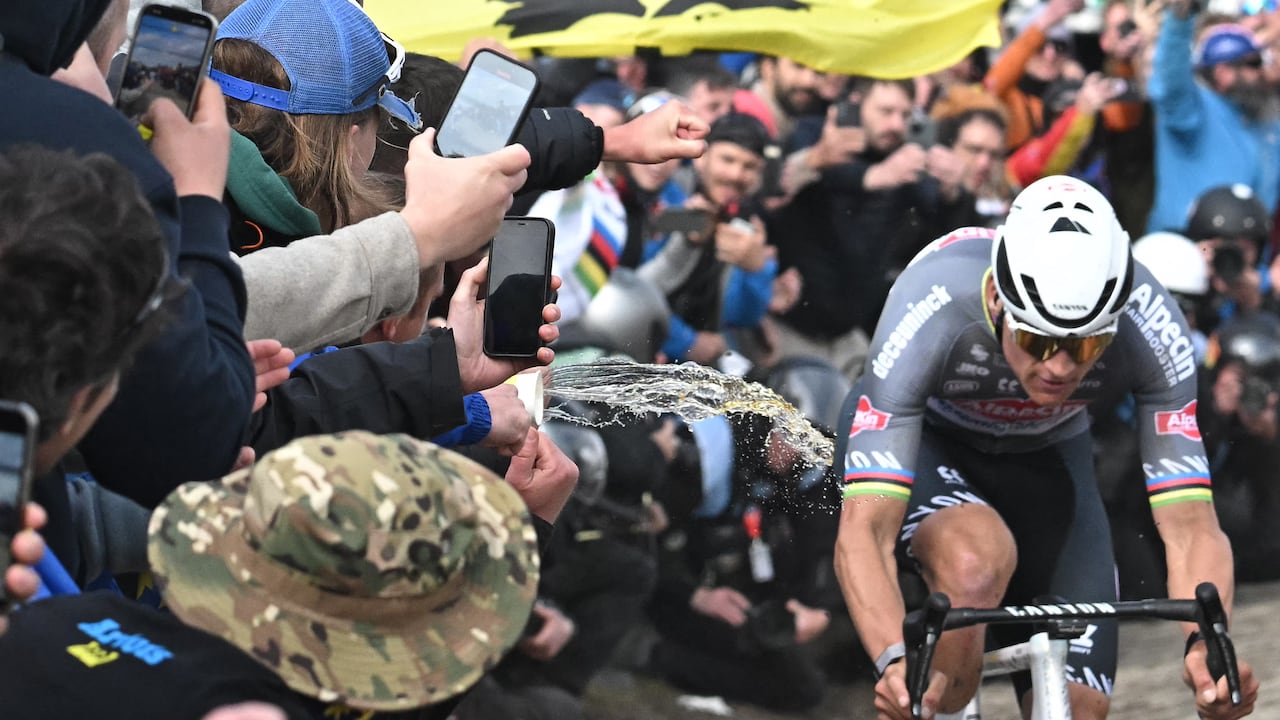 Ciclista Mathieu van der Poel