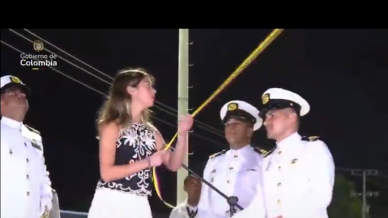 Antonella Petro Alcocer fue la madrina de la Patrullera Oceánica Colombiana ARC 24 de Julio.