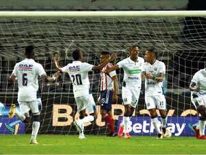 El momento del gol de Fainer Torijano para el 2-0 final
