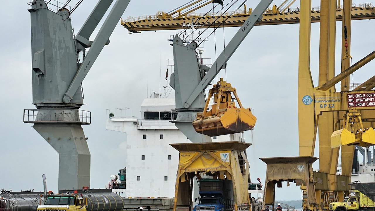 La Sociedad Portuaria de Buenaventura, motor del comercio exterior colombiano, moviendo contenedores, granel y carga general, con tecnología de punta y crecimiento en ingresos. Es punto estratégico para el comercio con el Lejano Oriente y América