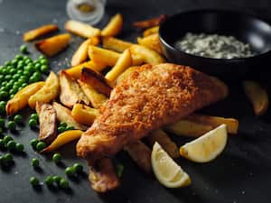 Con ingredientes básicos y pasos sencillos, los pescaditos fritos se convierten en una opción culinaria accesible para aquellos que desean añadir un toque tradicional a sus celebraciones de Semana Santa este año.