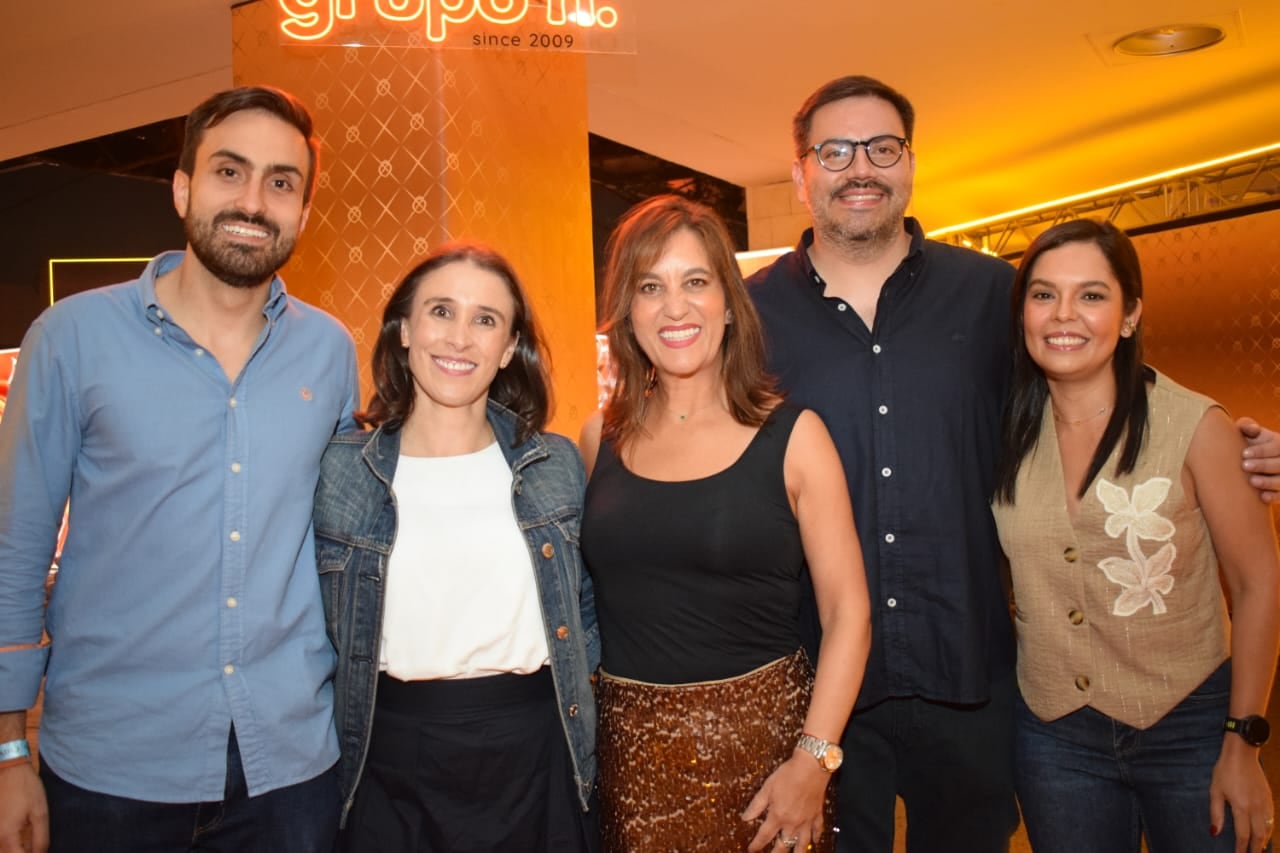 Juan Felipe Gómez, Diana Hernández, Diana Navas, Juan Diego Agudelo y Susana Rojas.