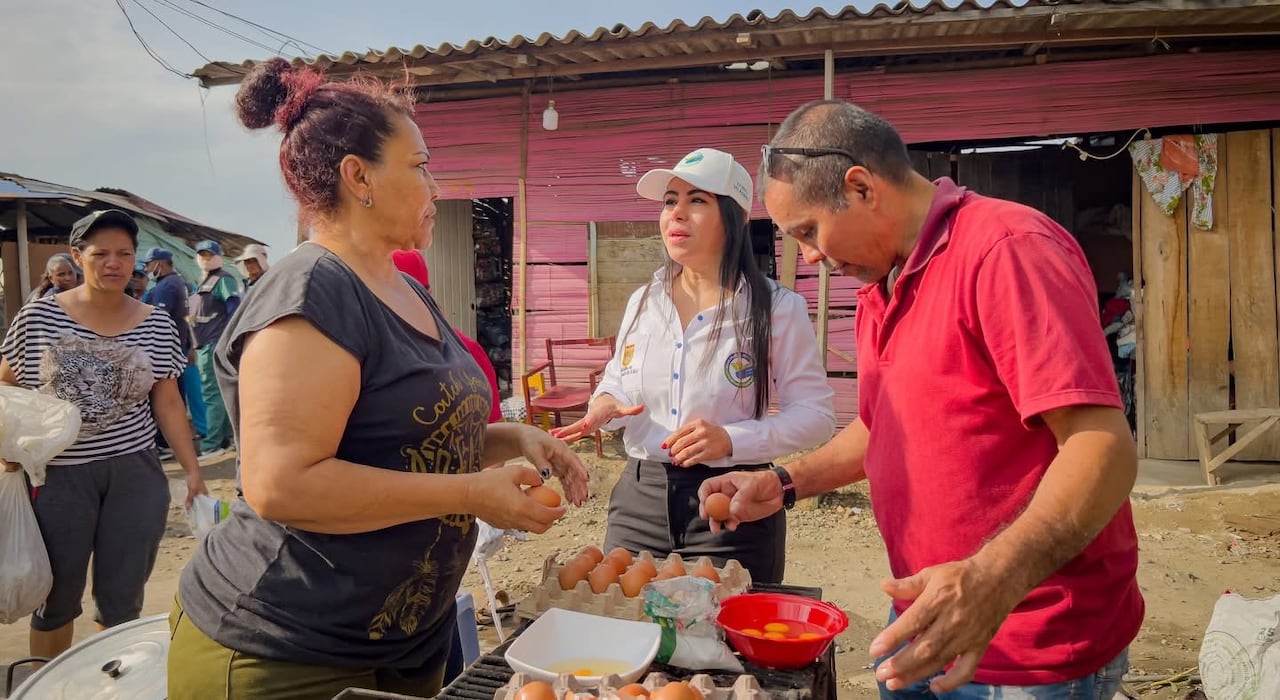 El liderazgo institucional se extiende al territorio mediante la participación activa en iniciativas comunitarias, jornadas de integración y recuperación de espacios públicos junto a niños, jóvenes y familias de la zona.