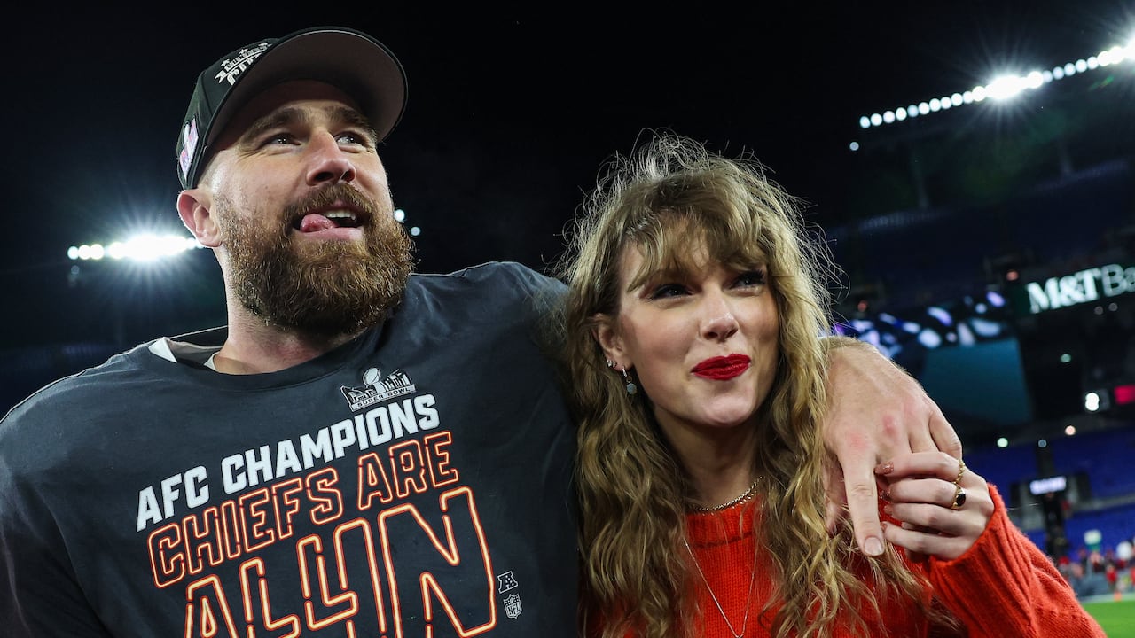 Taylor Swift y Travis Kelce tienen una relación desde hace varios meses, pero solo hasta ahora lo hicieron público.