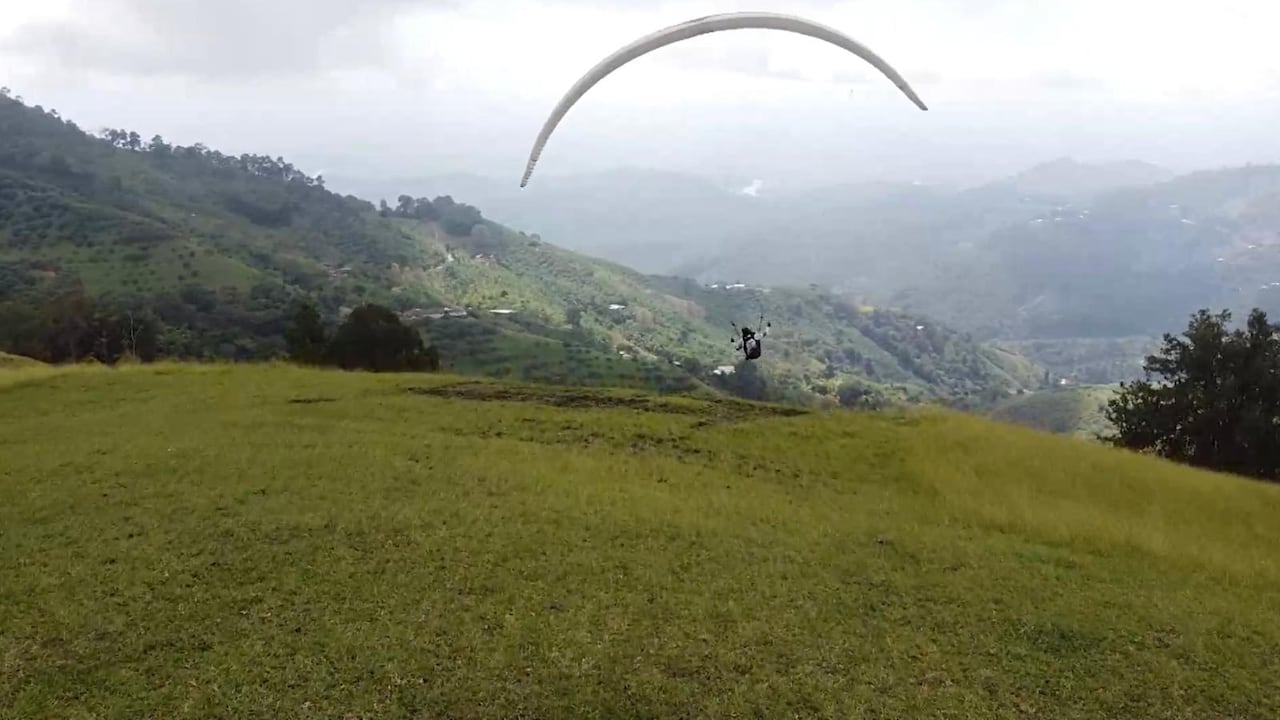 Parapente en Roldanillo, Valle del Cauca.