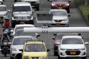 Las cinco cámaras de fotodetección que se instalaron desde el pasado martes en la noche están ubicadas en: la avenida Simón Bolívar con carrera 1A y con carrera 73, la avenida 6 Norte con carrera 47 y dos en la autopista Suroriental, una sobre la carrera 44A y la otra en la 45.