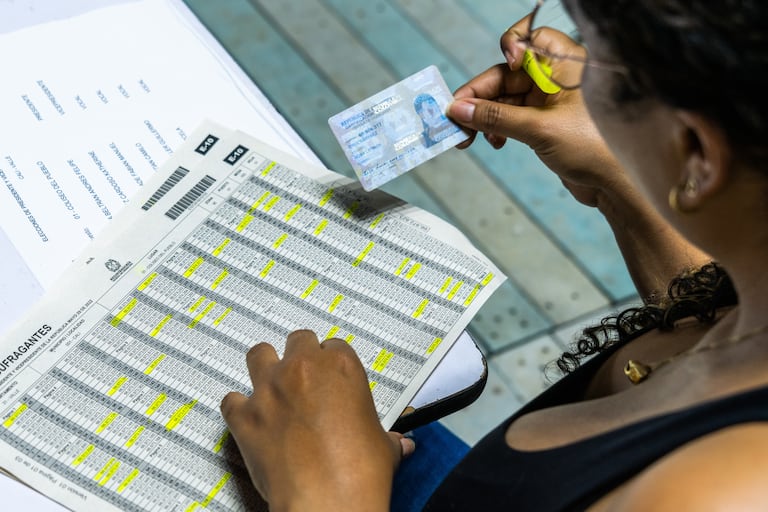 Elecciones, votaciones, voto