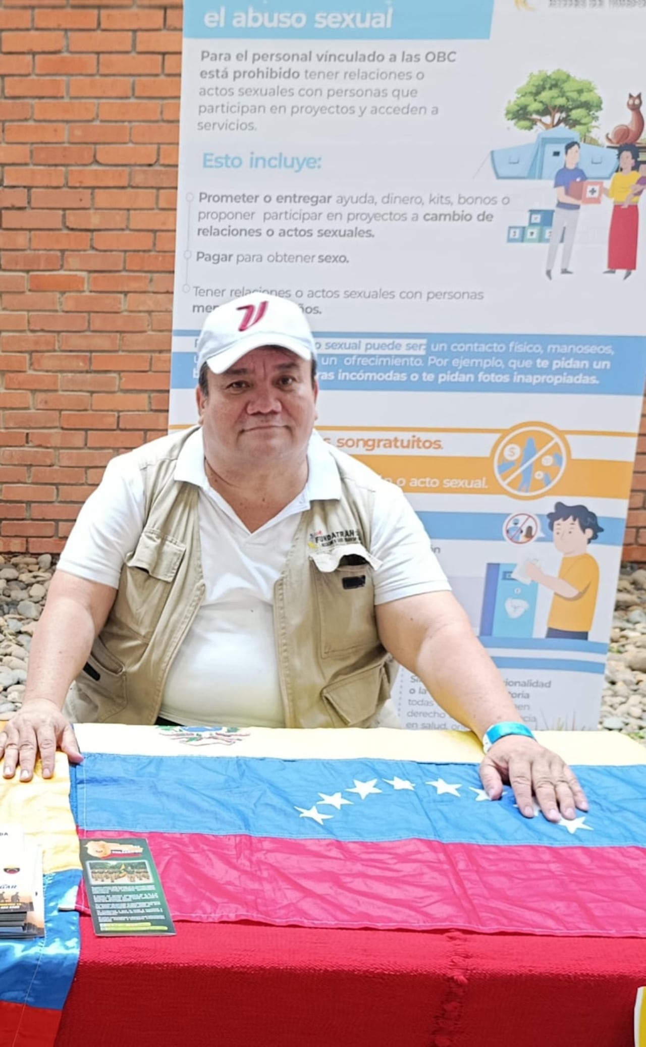 Édgar Antúnez, líder en Cali de Fundatransvida, una organización que asesora a migrantes del vecino país.