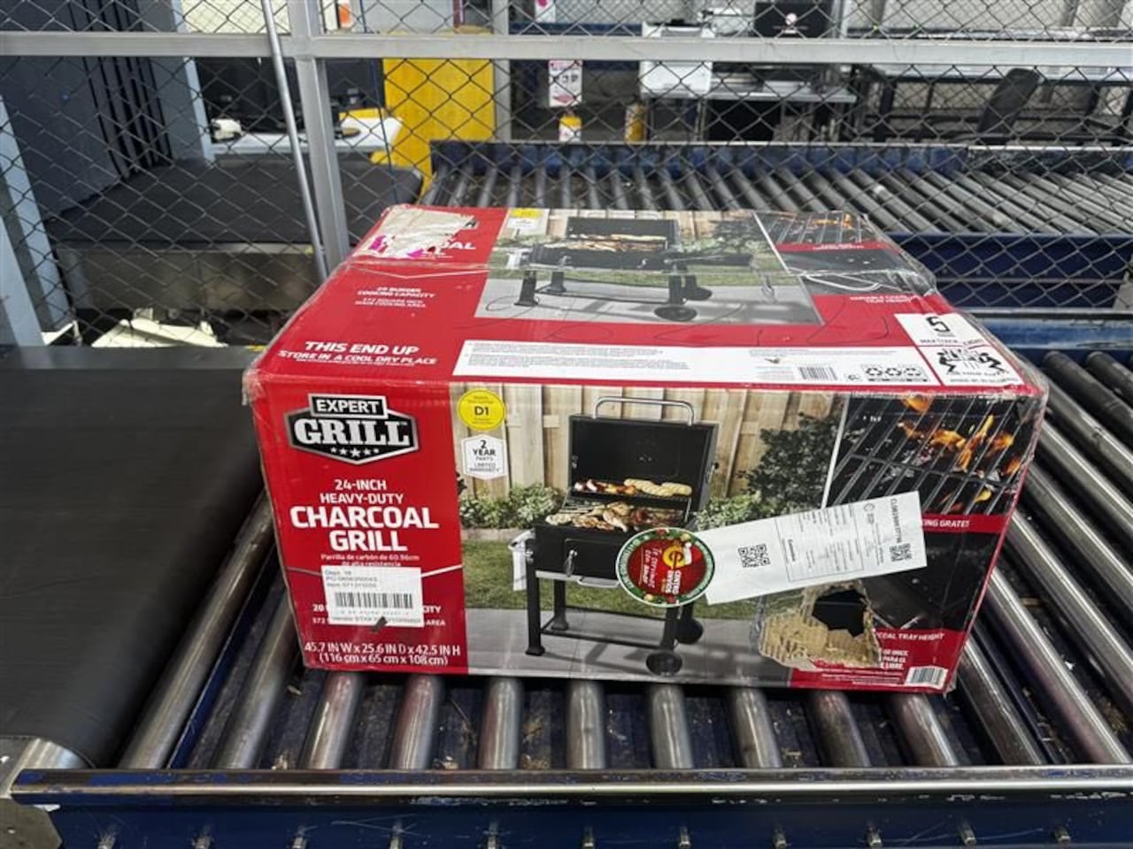 En esta caja estaban camufladas las partes de las armas.