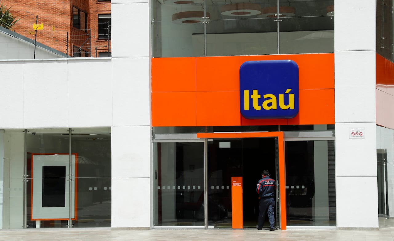 Banco Itau
Bogota octubre 9 del 2020