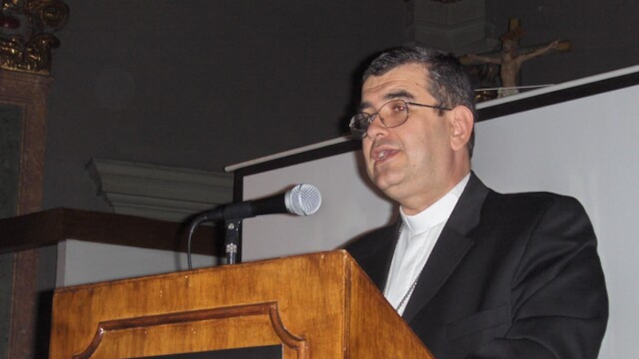 El obispo Víctor Manuel Ochoa Cadavid.