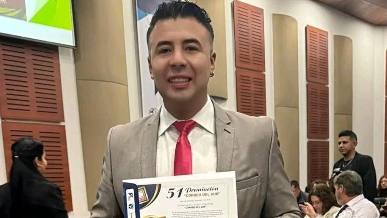 Entre tanto, las autoridades adelantan las investigaciones correspondientes para esclarecer lo sucedido, identificar a los responsables y establecer las circunstancias exactas del ataque, mientras se mantiene expectativa por la evolución en el estado de salud de Miguel Ángel Villarreal.