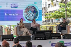 La ministra TIC, Carina Murcia Yela, lideró la Audiencia Pública de Rendición de Cuentas 2025 desde el malecón del río Atrato, en Quibdó, junto a los viceministros de la entidad.