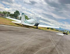La aeronave de la Policía Nacional terminó fuera de la pista durante la maniobra de aterrizaje en el aeropuerto Guillermo León Valencia de Popayán.