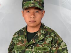 Sergio Arley Ulcué Campo, de 24 años, fue el soldado asesinado durante el ataque registrado el 3 de septiembre en inmediaciones de La Salvajina. De acuerdo con el reporte entregado por el Ejército, el uniformado recibió un impacto de arma de fuego durante la acción atribuida a las disidencias de la estructura Jaime Martínez.