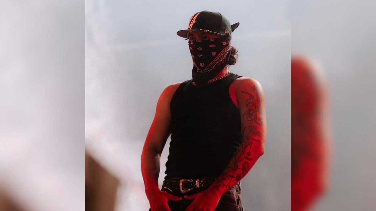 "Llevo como 15 añitos en esta 'movie'", bromeó Baby Fox