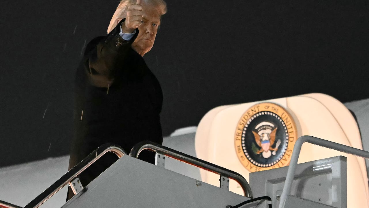 Trump amenaza con invadir Groenlandia por la fuerza si Dinamarca no cede