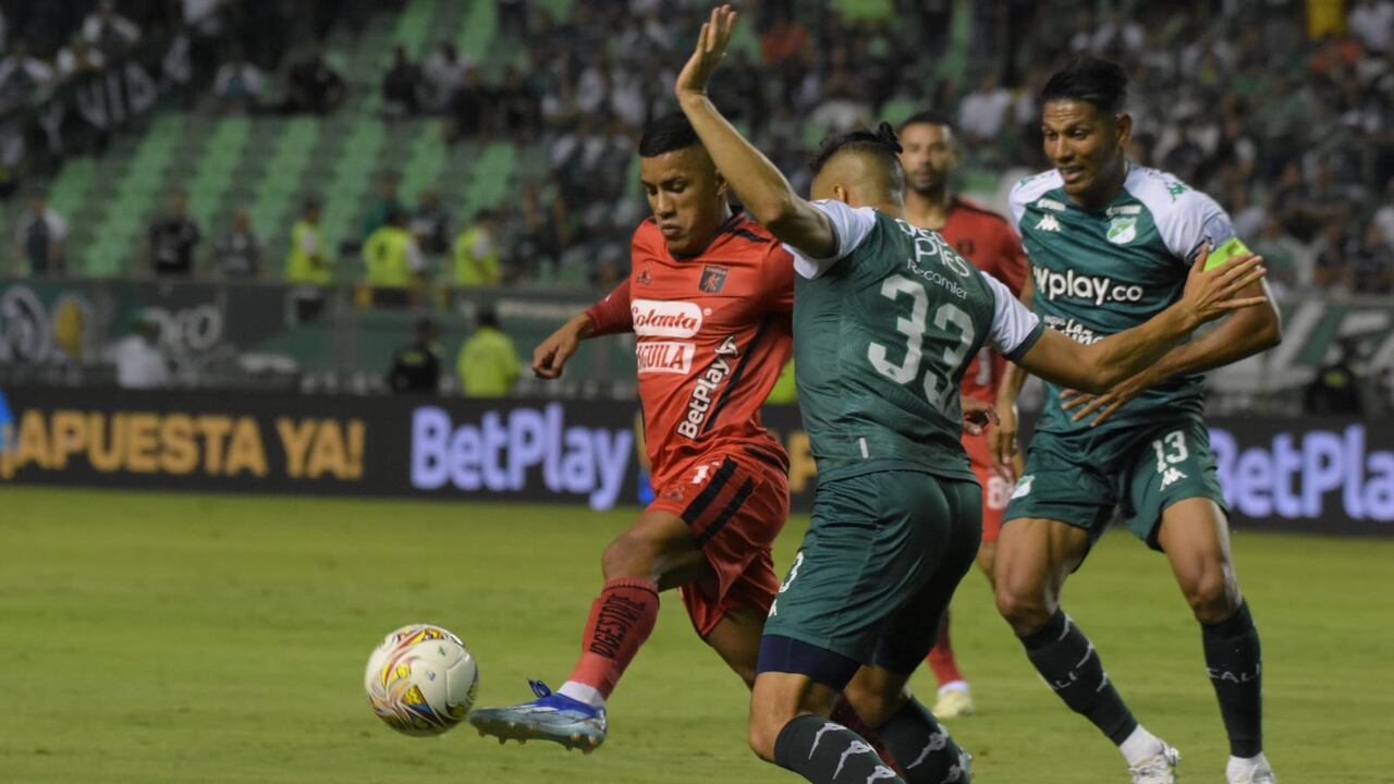 Deportivo Cali América en el estadio de Palmaseca