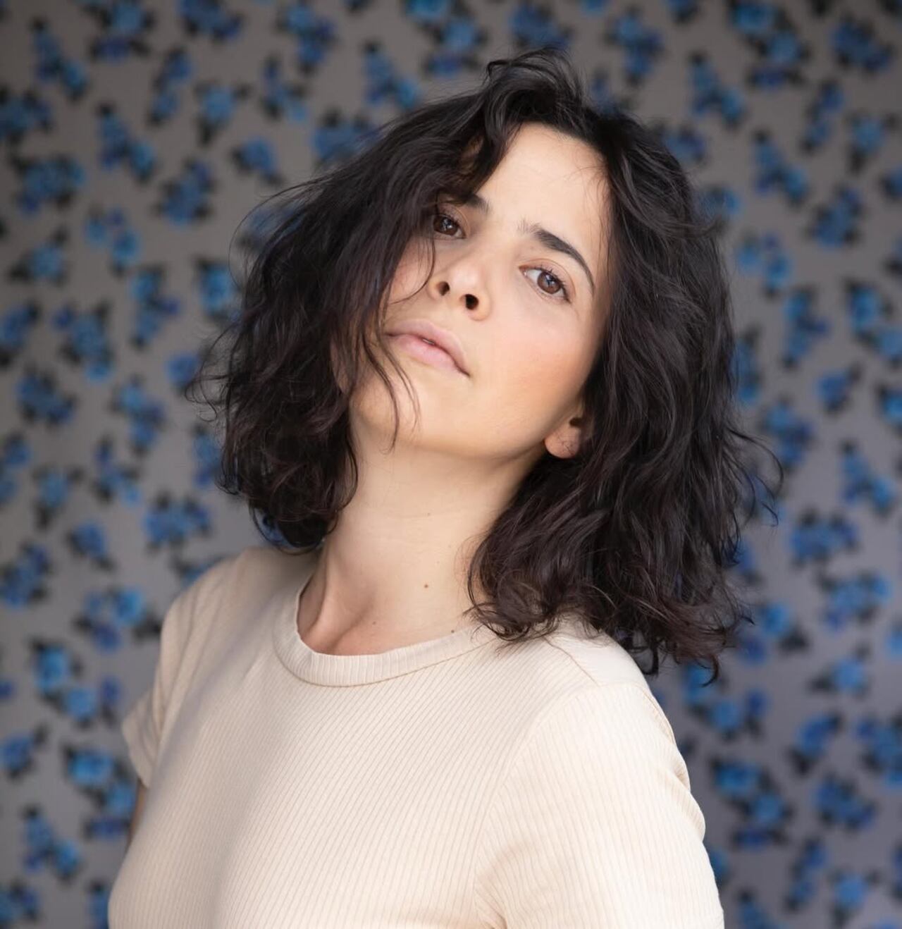 Alejandra Chamorro, creadora de Goodbye. Es Viviana, la secretaría de la clínica, quien intenta mostrarle a Ernesto el valor de la vida.