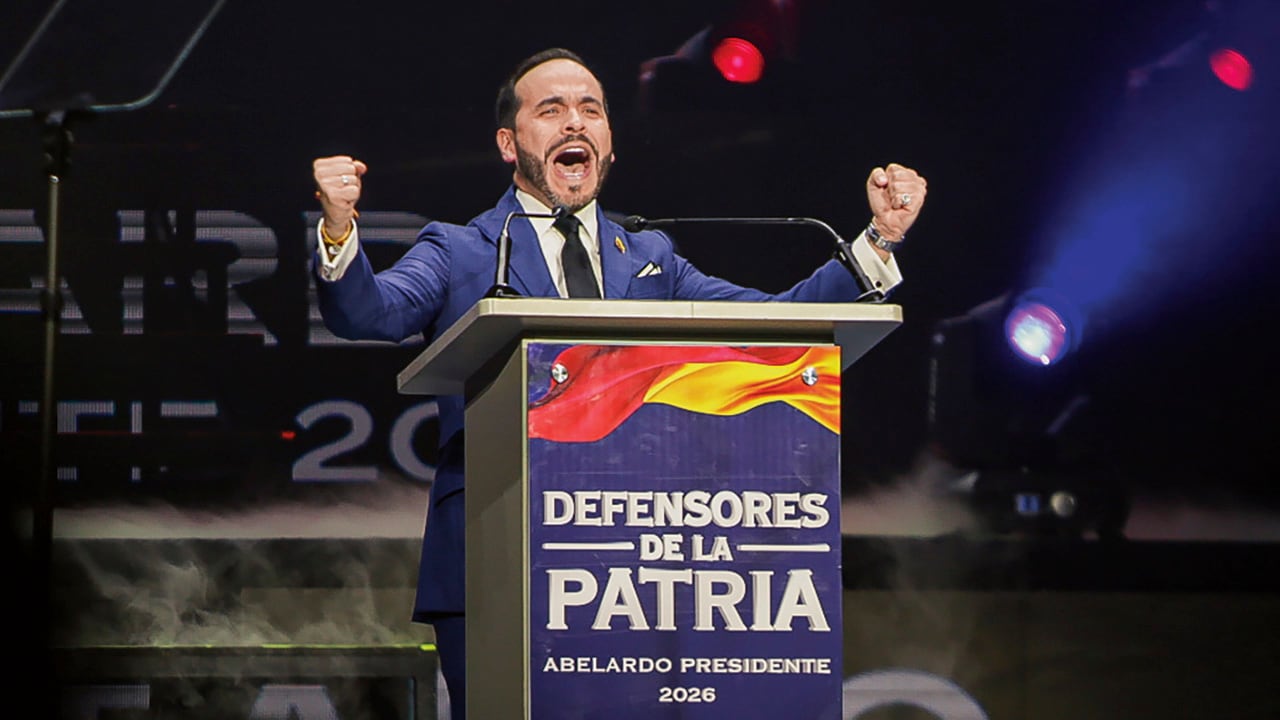 Bogotá. Noviembre 03 de 2025. En el Movistar Arena se realizó la Gran Convención de Defensores de la Patria, convocada por Abelardo de la Espriella, candidato a las elecciones presidenciales de 2026, en el marco de su campaña Firme Por La Patria. (Colprensa - Cristian Bayona).